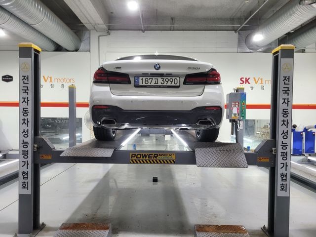 BMW 5-Series 2023 — inspection photo 2