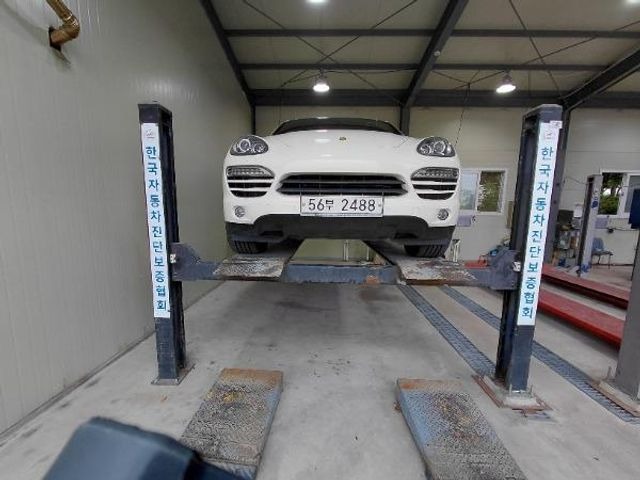 Porsche Cayenne 2011 — inspection photo 1