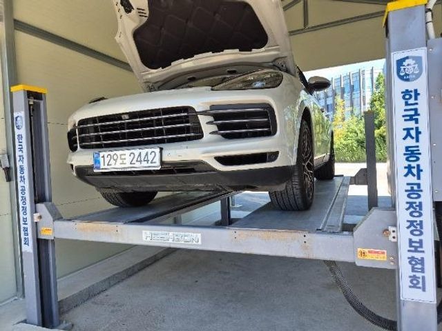 Porsche Cayenne 2021 — inspection photo 1