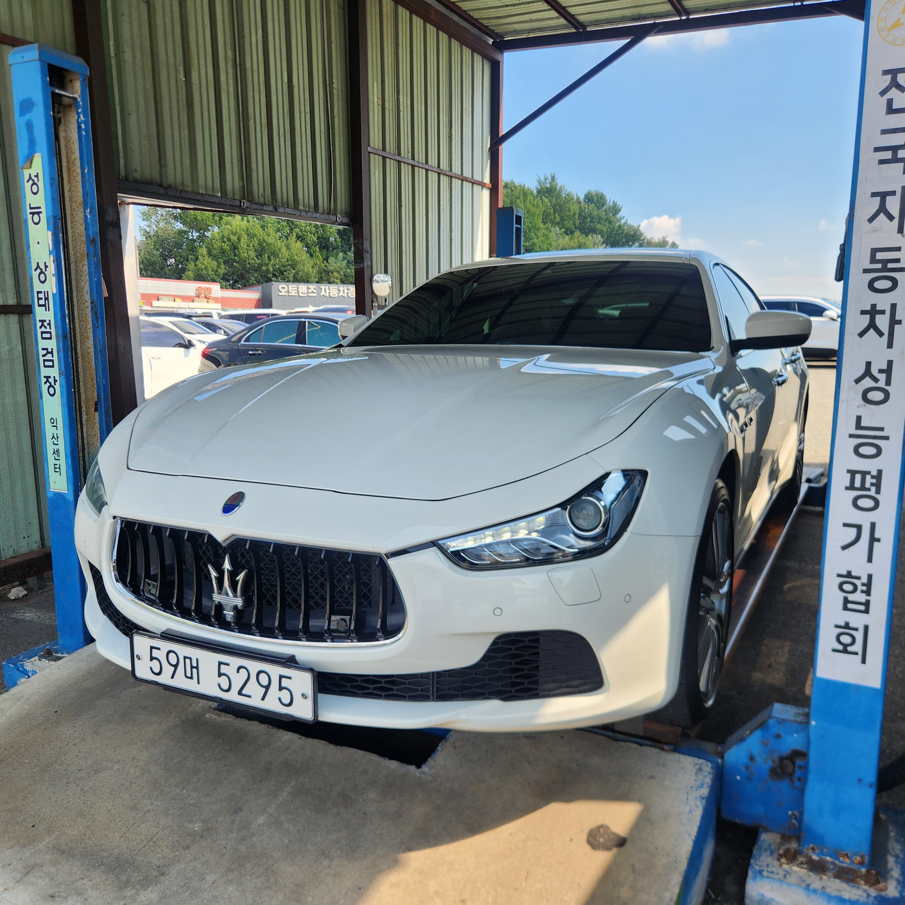 Maserati Ghibli 2017 — inspection photo 1