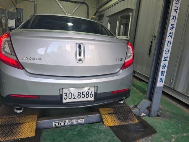 Lincoln MKS 2014 — inspection photo 2