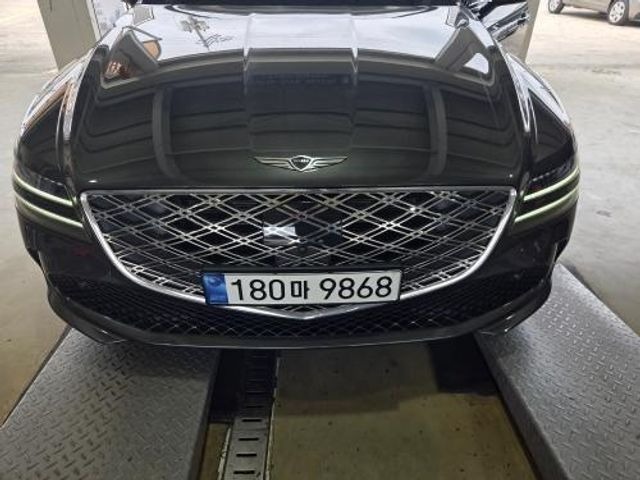 Genesis G80 2025 — inspection photo 1