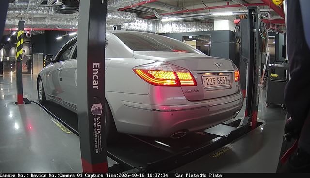 Hyundai Genesis 2008 — inspection photo 2