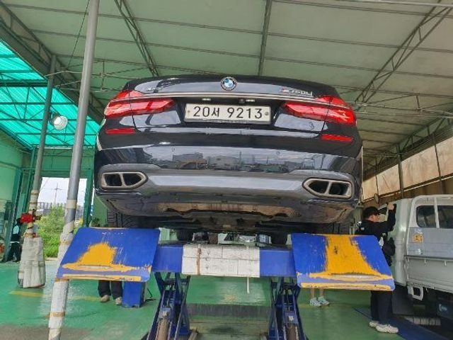 BMW 7-Series 2017 — inspection photo 2