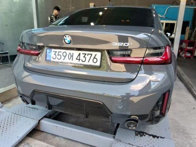 BMW 3-Series 2026 — inspection photo 2