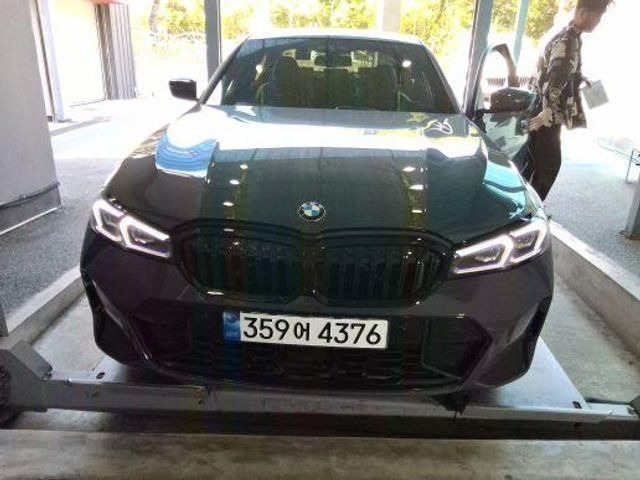 BMW 3-Series 2026 — inspection photo 1