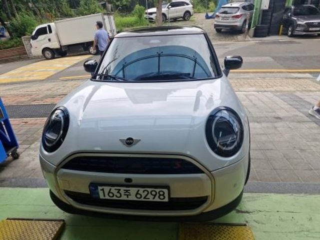 Mini Cooper 2026 — inspection photo 1