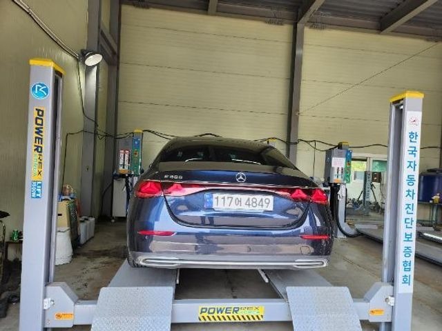 Mercedes-Benz E-Class 2024 — inspection photo 2