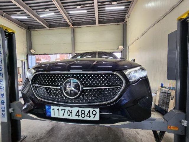 Mercedes-Benz E-Class 2024 — inspection photo 1