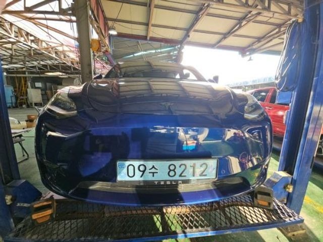 Tesla Model Y 2022 — inspection photo 1