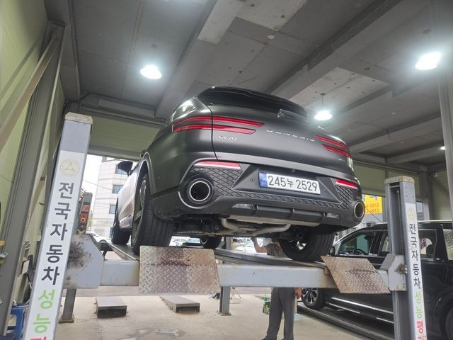 Genesis GV70 2024 — inspection photo 2