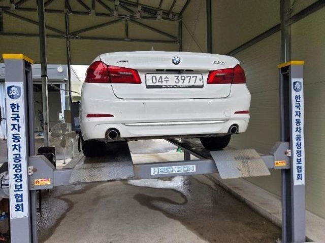 BMW 5-Series 2018 — inspection photo 2