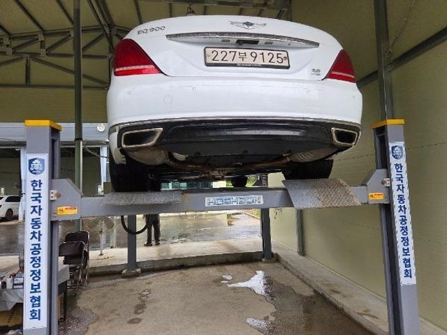 Genesis EQ900 2016 — inspection photo 2