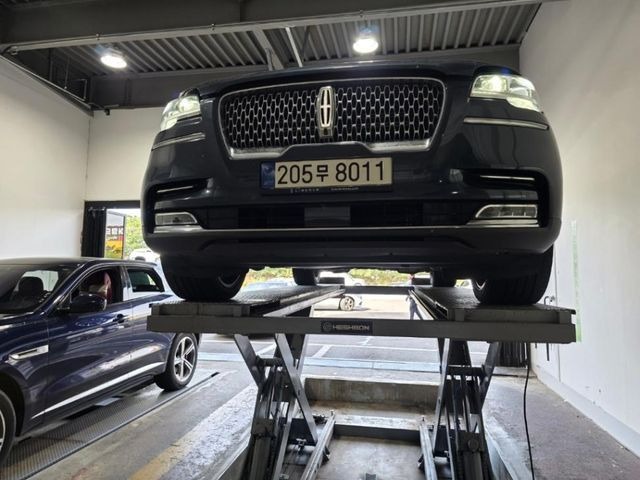 Lincoln Aviator 2023 — inspection photo 1