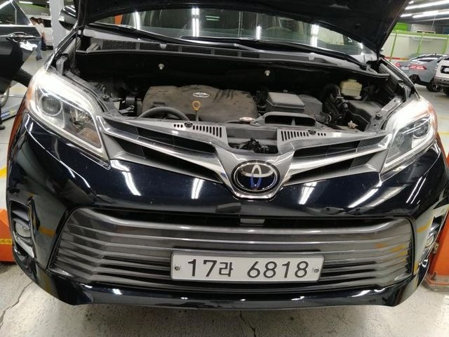 Toyota Sienna 2018 — inspection photo 1