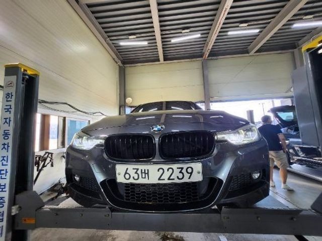 BMW 3-Series 2018 — inspection photo 1