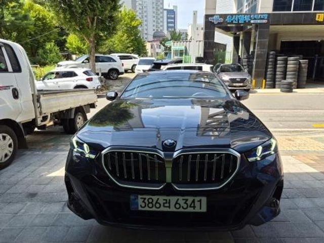 BMW 5-Series 2026 — inspection photo 1