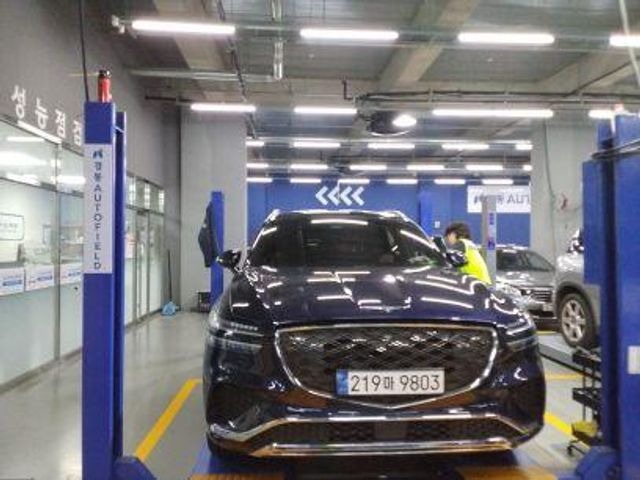 Genesis GV70 2025 — inspection photo 1