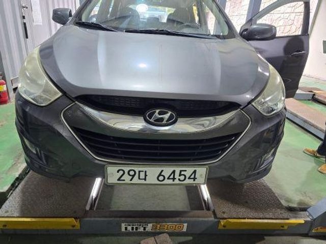 Hyundai Tucson 2010 — inspection photo 1