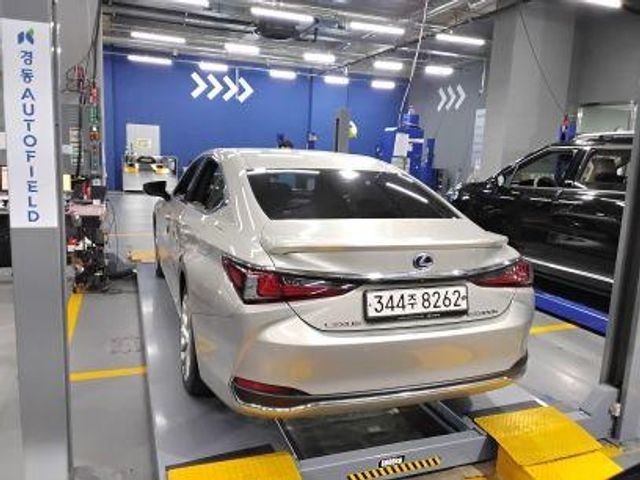 Lexus ES 2019 — inspection photo 2
