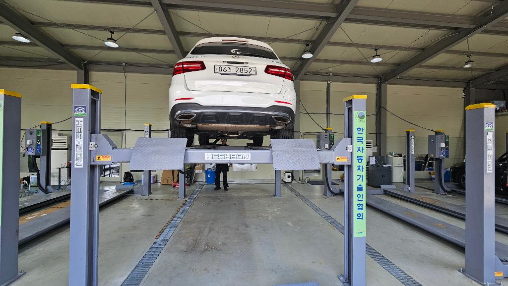 Mercedes-Benz GLC-Class 2019 — inspection photo 2