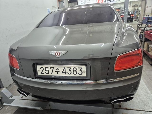 Bentley Flying Spur 2018 — inspection photo 2