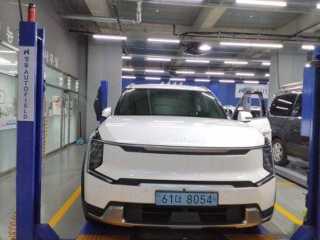 Kia EV9 2024 — inspection photo 1