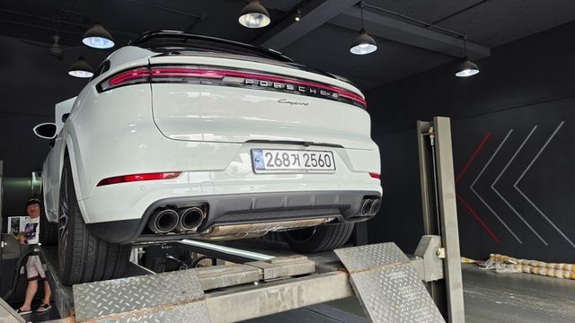 Porsche Cayenne 2024 — inspection photo 2