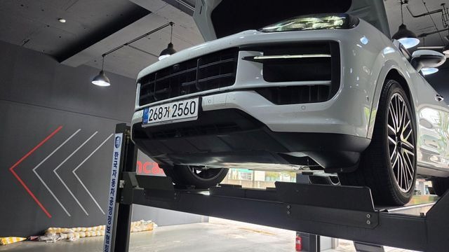 Porsche Cayenne 2024 — inspection photo 1