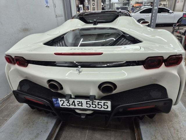 Ferrari SF90 2023 — inspection photo 2
