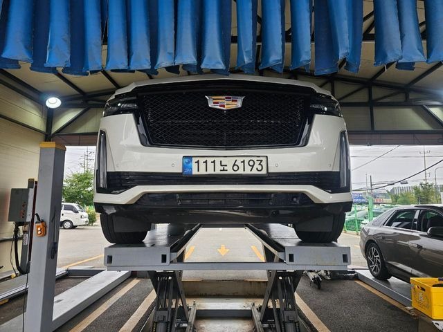 Cadillac Escalade 2023 — inspection photo 1