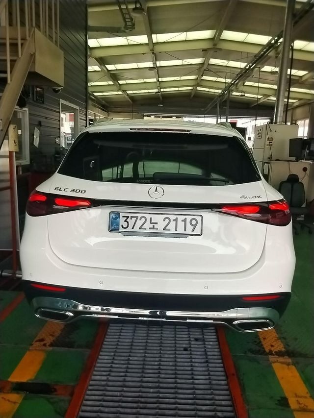 Mercedes-Benz GLC-Class 2026 — inspection photo 2