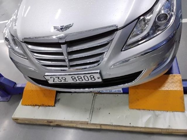 Hyundai Genesis 2012 — inspection photo 1