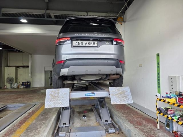 Land Rover Discovery 2018 — inspection photo 2