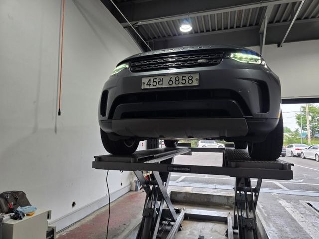 Land Rover Discovery 2018 — inspection photo 1