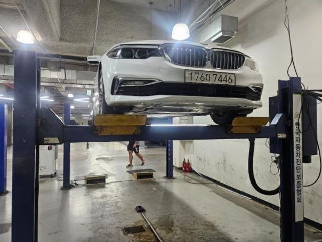 BMW 5-Series 2019 — inspection photo 1