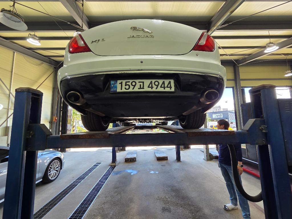 Jaguar XJ 2017 — inspection photo 2