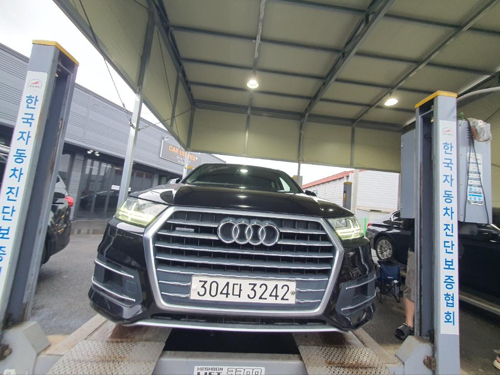 Audi Q7 2019 — inspection photo 1