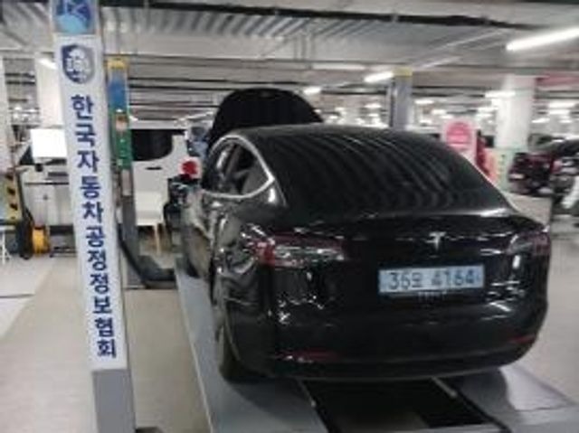 Tesla Model 3 2020 — inspection photo 2