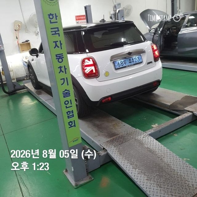 Mini Cooper 2023 — inspection photo 2