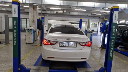 Hyundai Sonata 2010 — inspection photo 2