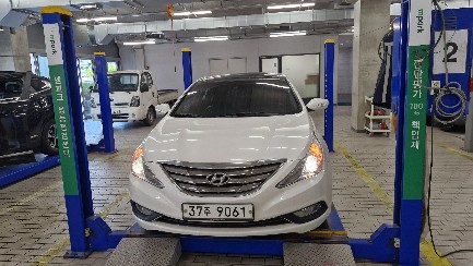 Hyundai Sonata 2010 — inspection photo 1