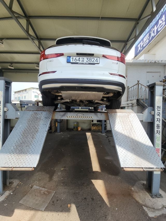 Volvo V60 2024 — inspection photo 2