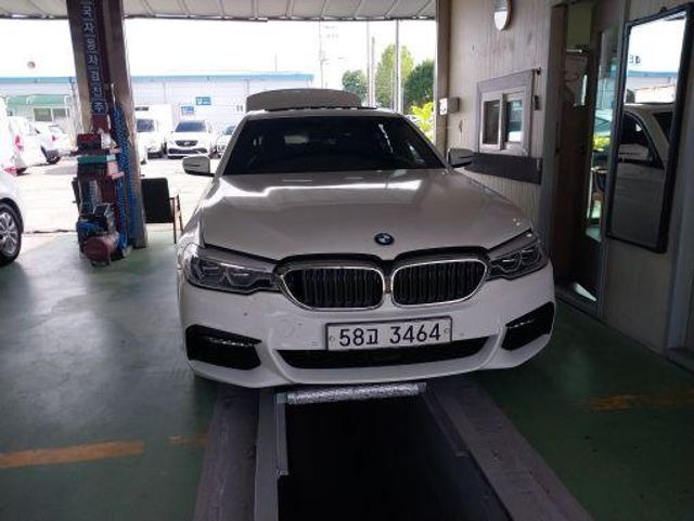 BMW 5-Series 2017 — inspection photo 1