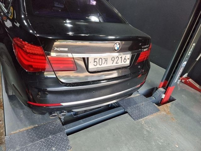 BMW 7-Series 2014 — inspection photo 2