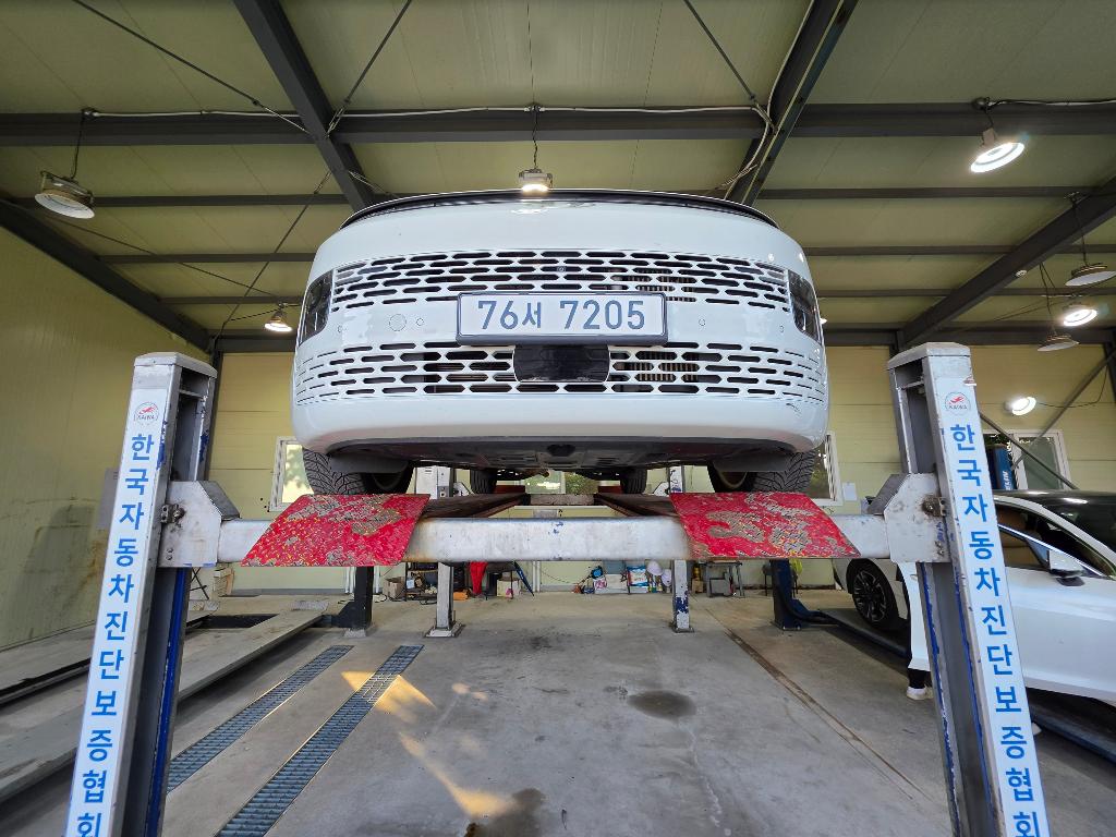 Hyundai Staria 2025 — inspection photo 1