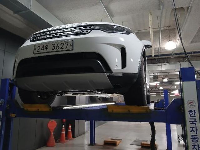 Land Rover Discovery 2018 — inspection photo 1