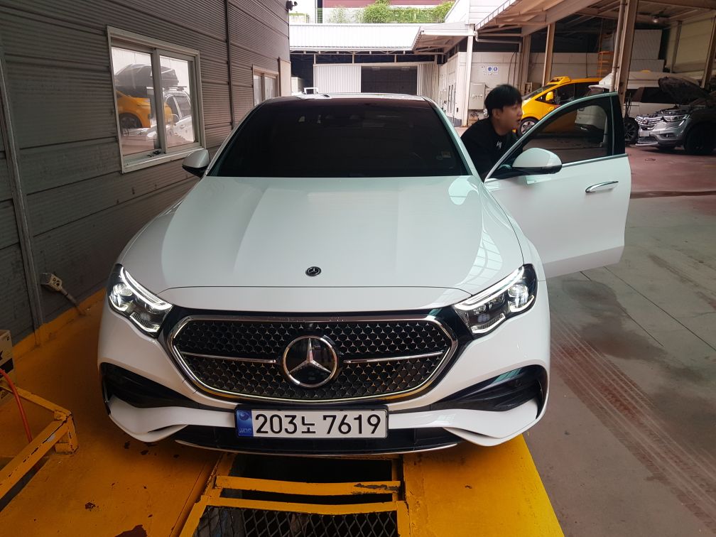 Mercedes-Benz E-Class 2024 — inspection photo 1