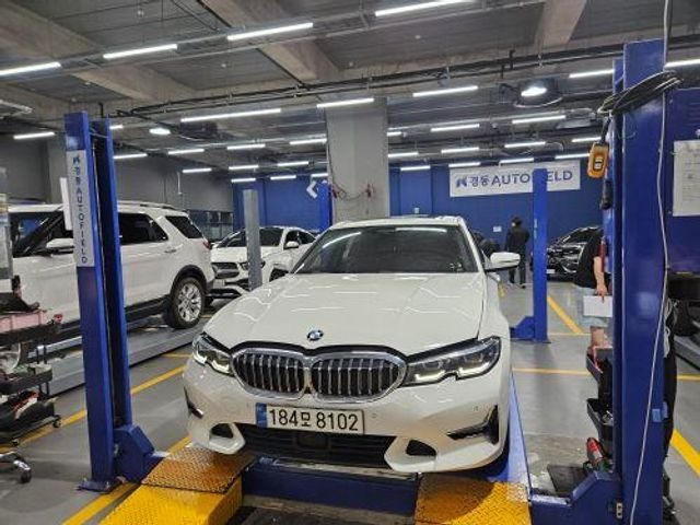 BMW 3-Series 2021 — inspection photo 1