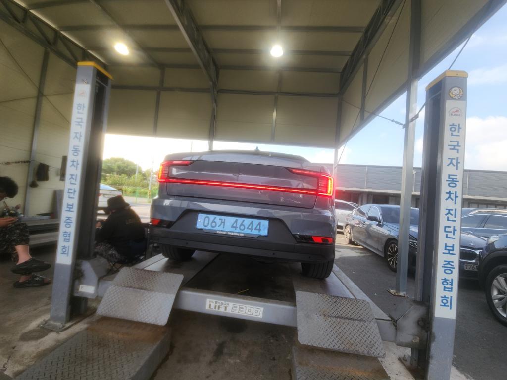 Polestar Polestar 2 2022 — inspection photo 2